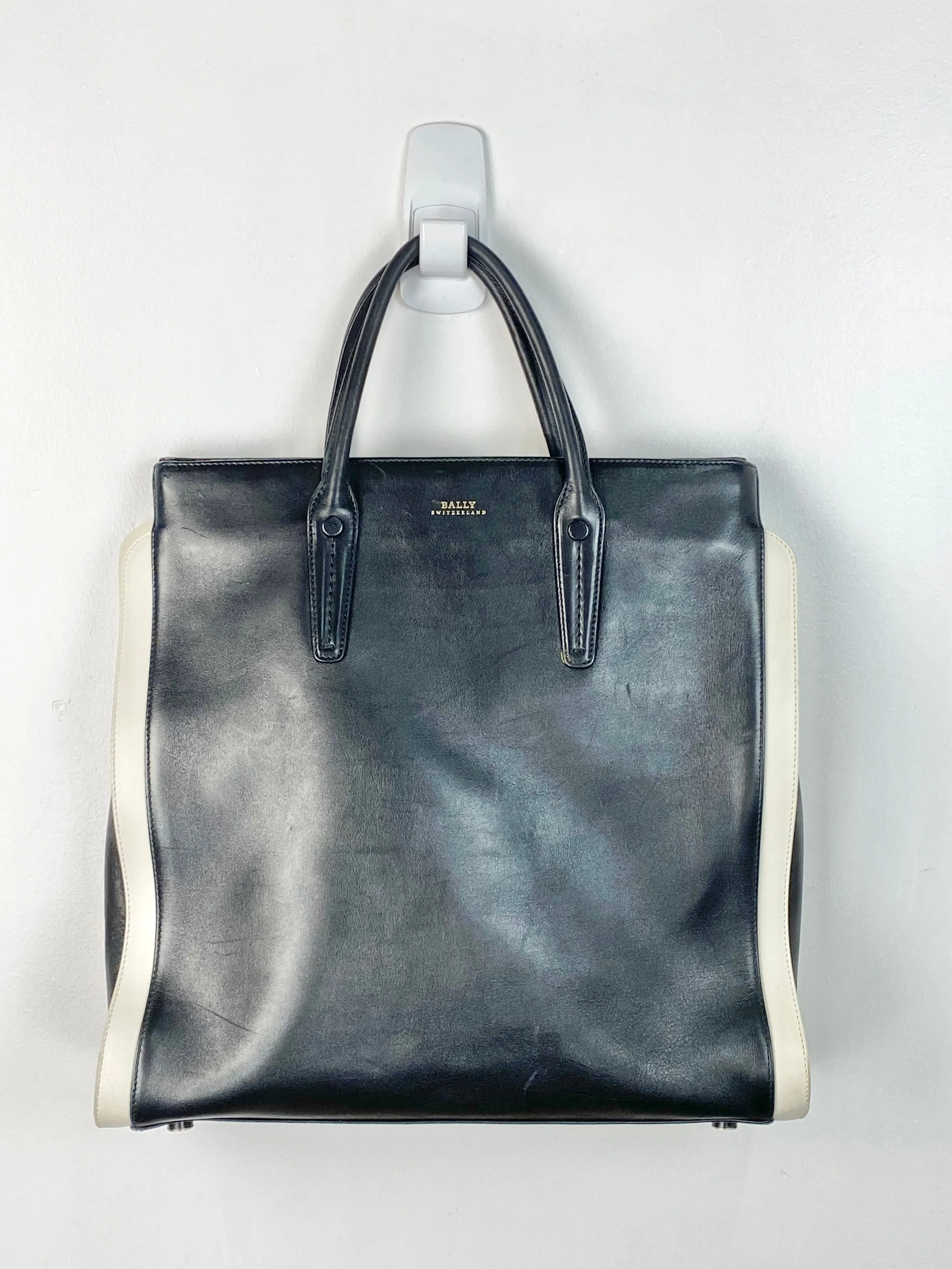 Bally Large Monochromatic Leather Tote Bag