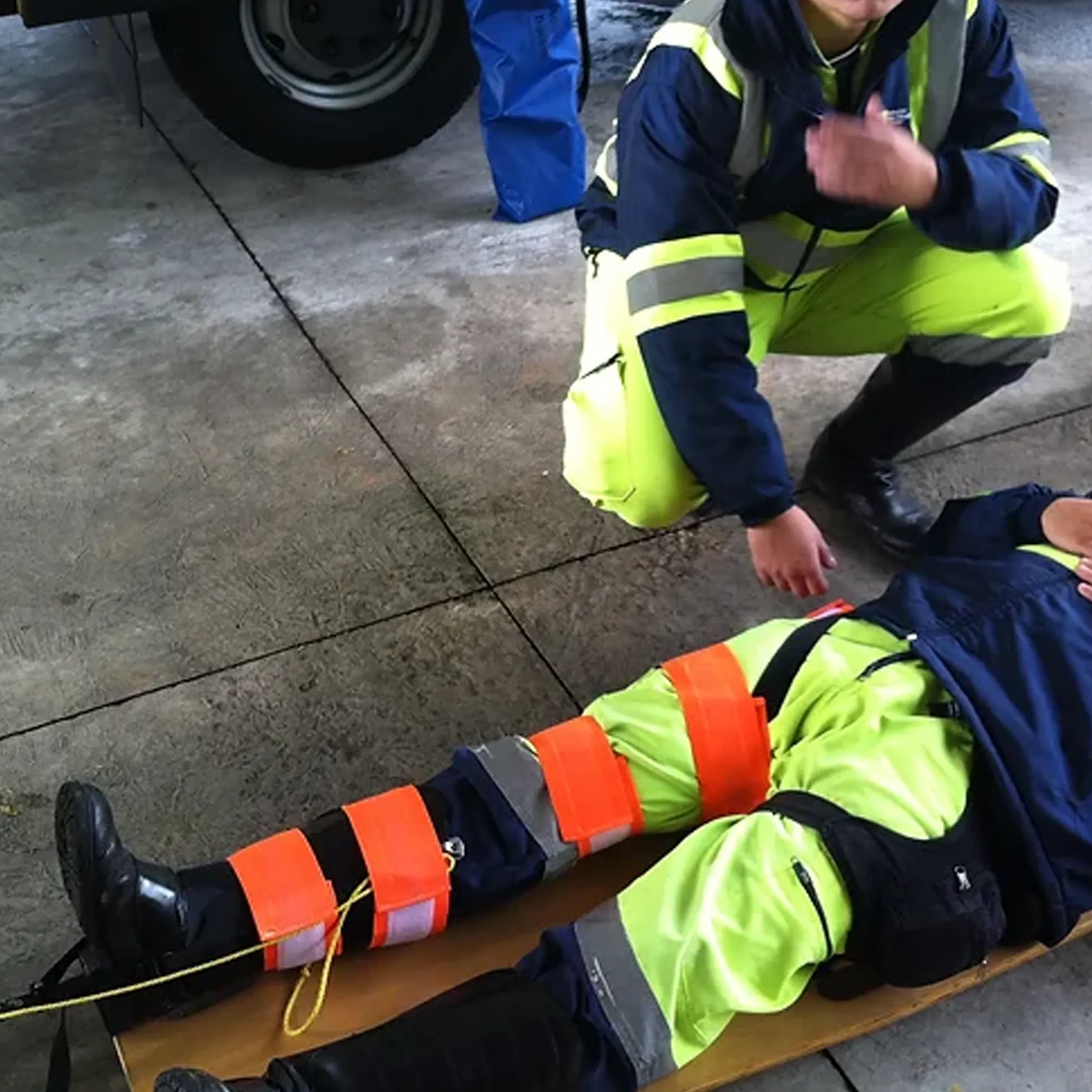 CT-6 EMS Leg Traction Splint - For Civilian Use