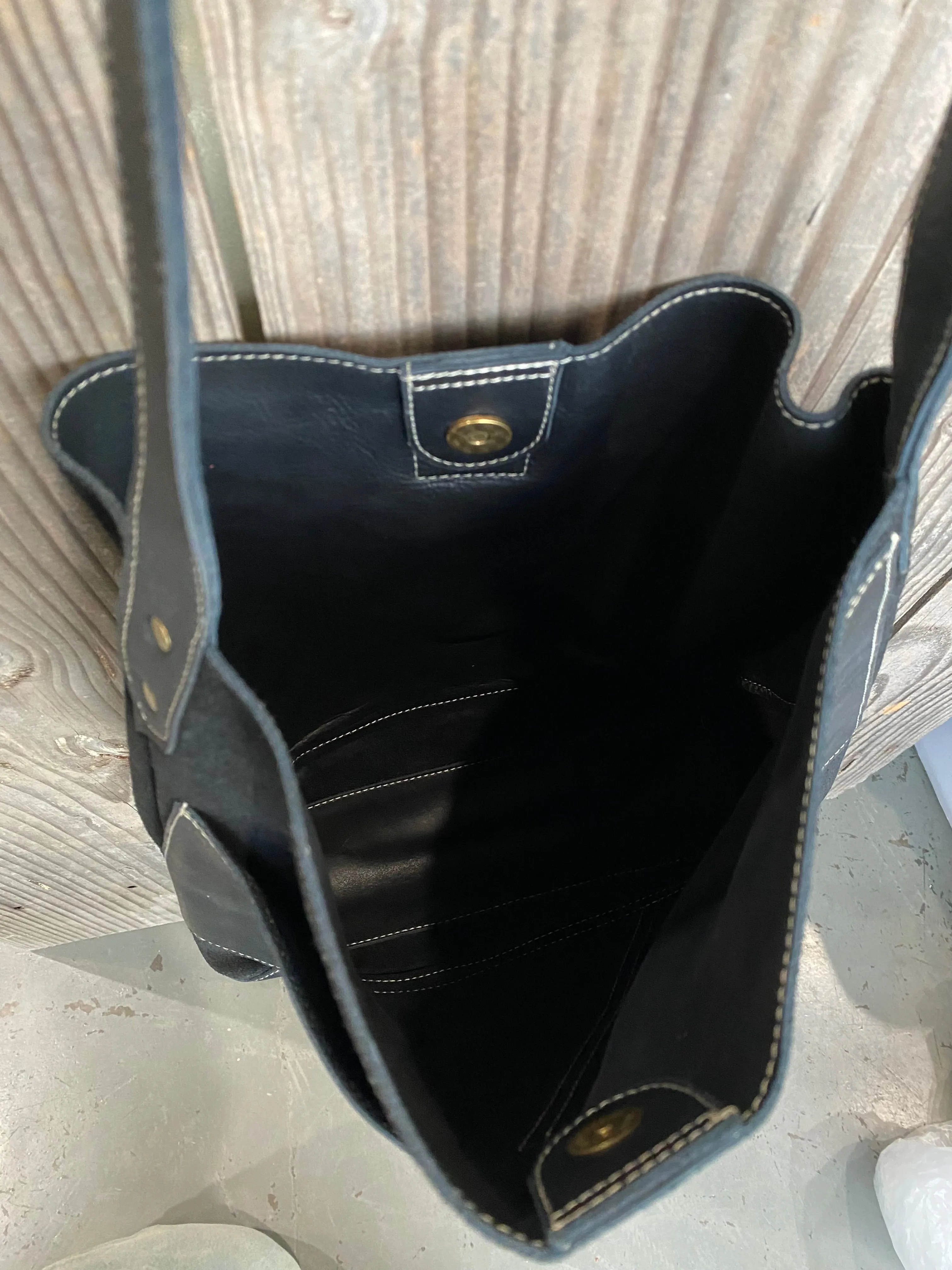 Drink Bottle Pocket Suede & Leather Tote