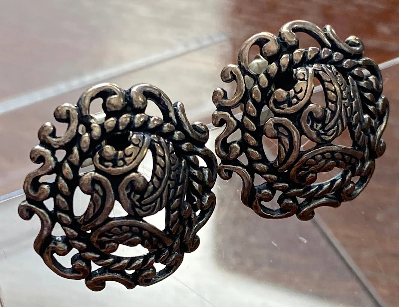 Relios by Carolyn Pollack Sterling Silver 925 Domed Filigree Pierced Earrings
