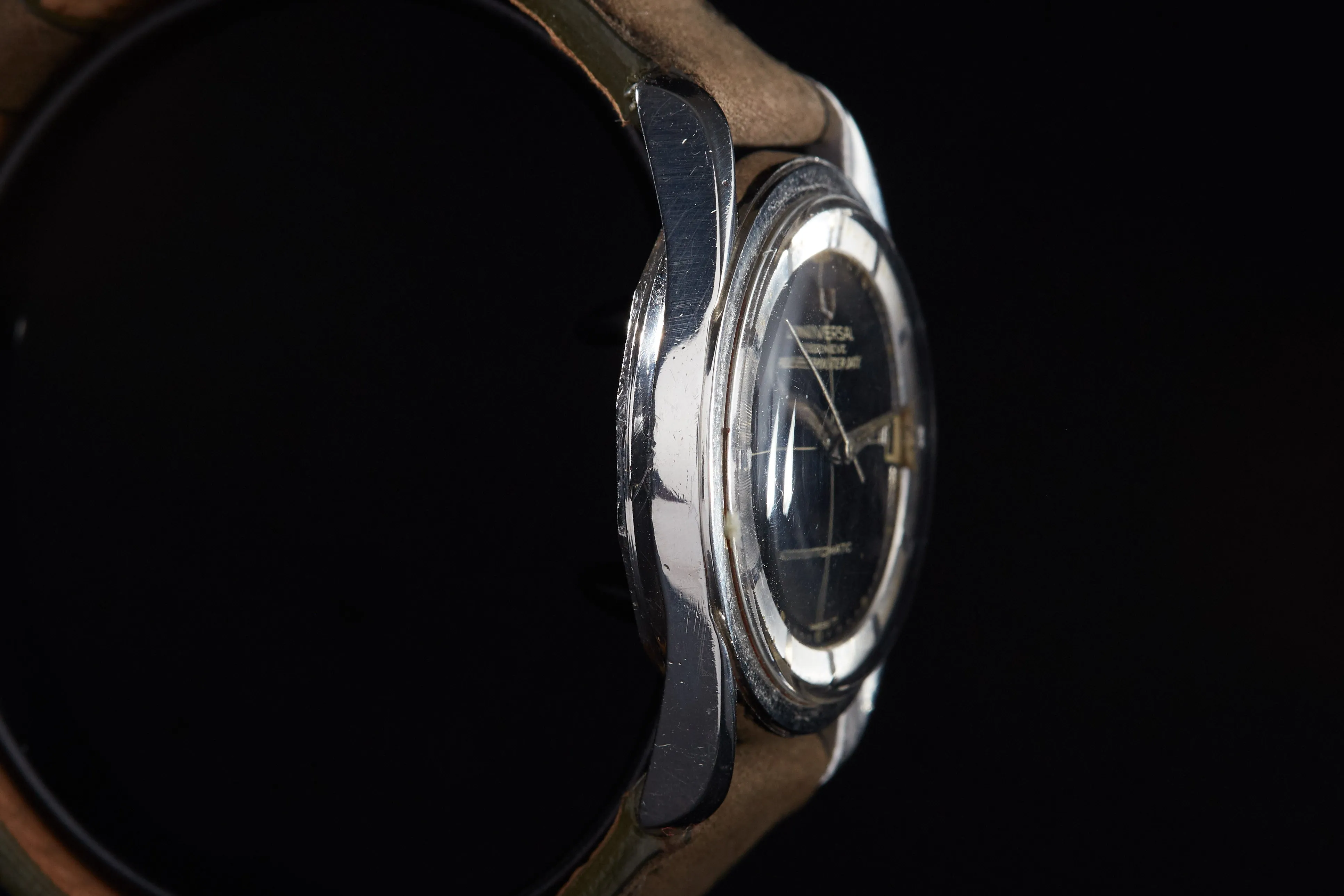 Universal Geneve Polerouter Date